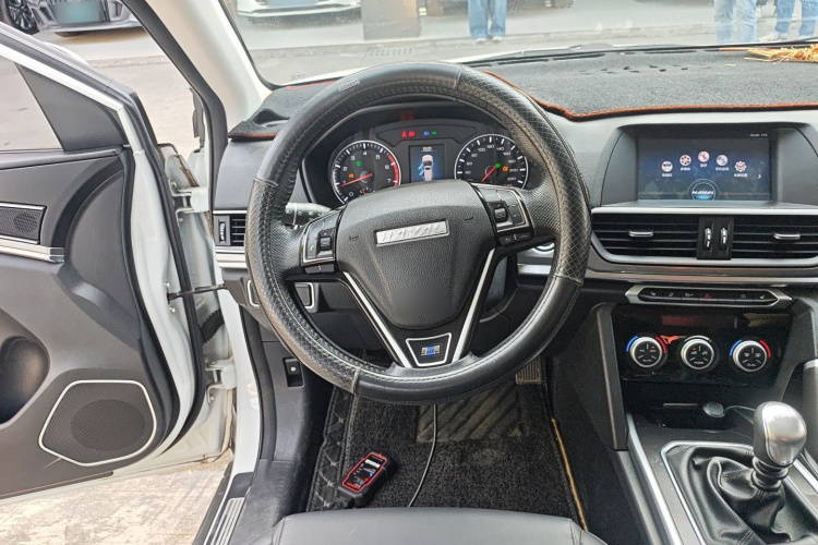 哈弗H6 2018款 运动版 1.5T 手动两驱精英型 国V中控内饰13