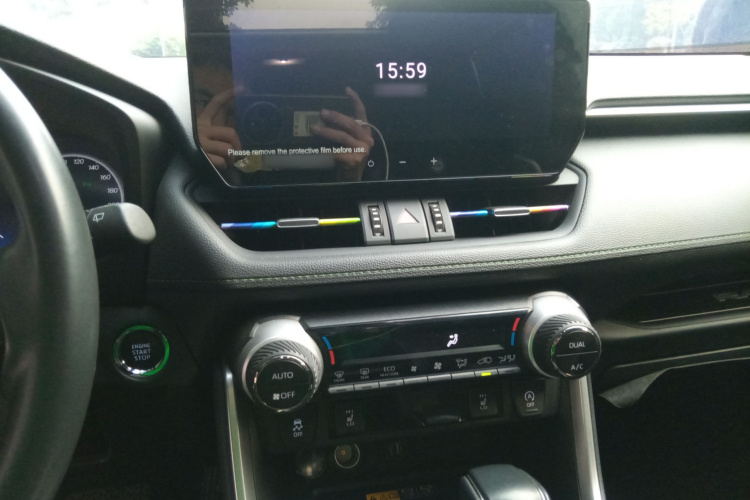 丰田 RAV4荣放 2023款 2.0L CVT四驱探险Plus版局部细节16