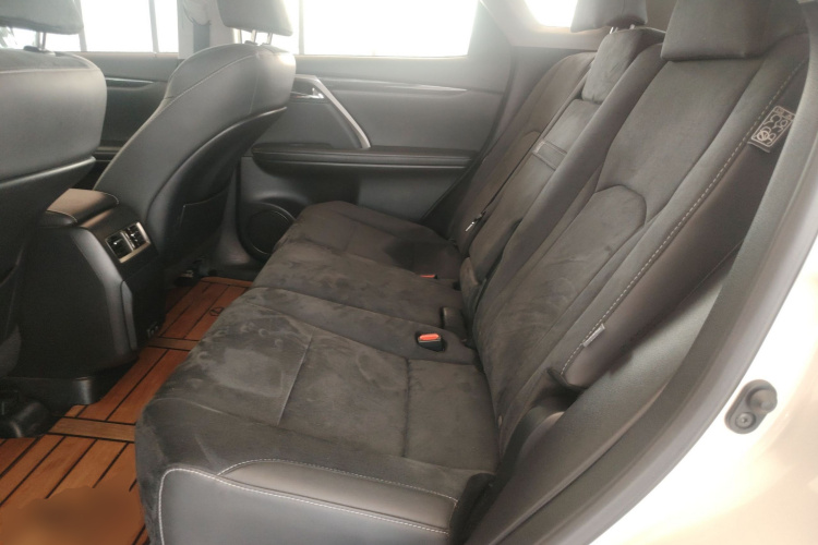 雷克萨斯RX 2020款 改款 300 两驱精英版中控内饰21