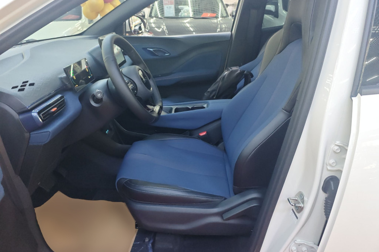 比亚迪 海鸥 2024款 荣耀版 305km 活力版中控内饰19