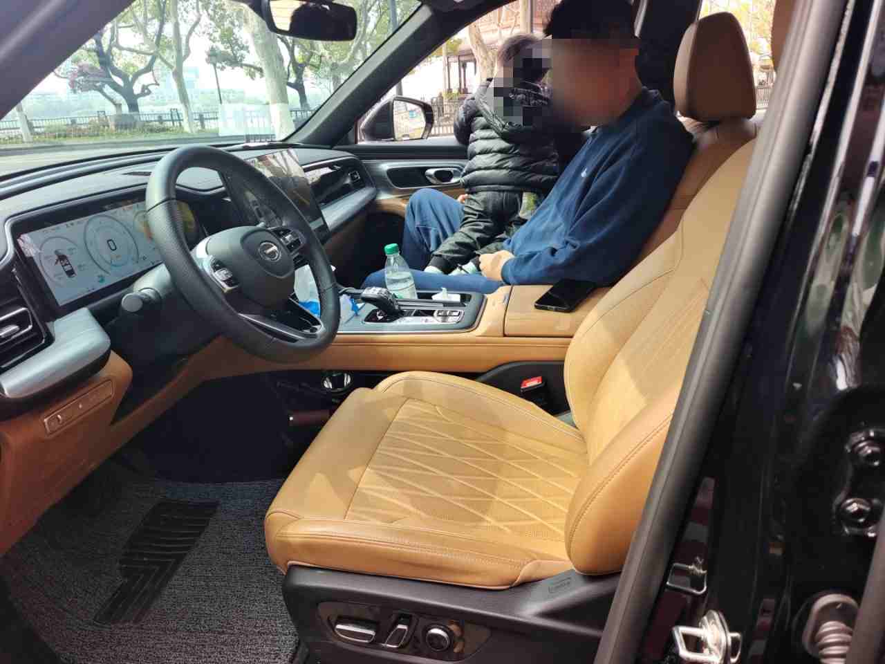 车辆左侧前座椅状态