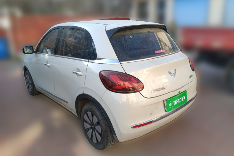 五菱汽车 五菱缤果 2023款 203km 舒享款车身外观5