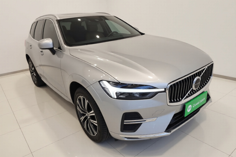 沃尔沃XC60 2022款 B5 四驱智远豪华版车身外观3