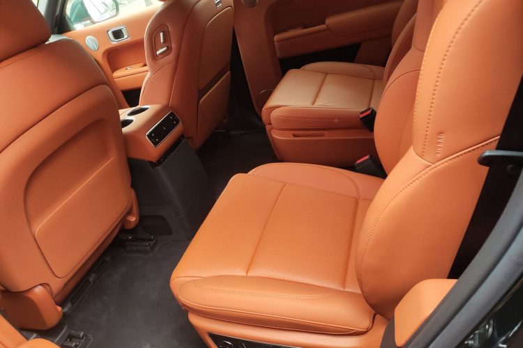 理想汽车 理想L9 2024款 Ultra中控内饰7004