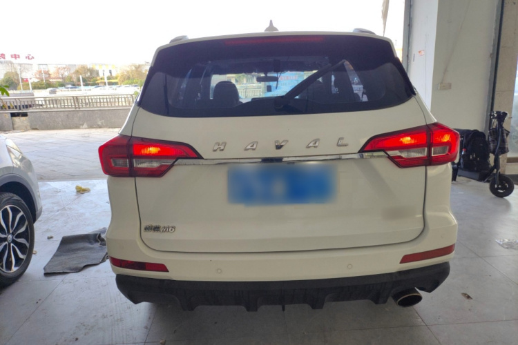哈弗M6 2018款 改款 1.5T DCT两驱精英型车身外观6