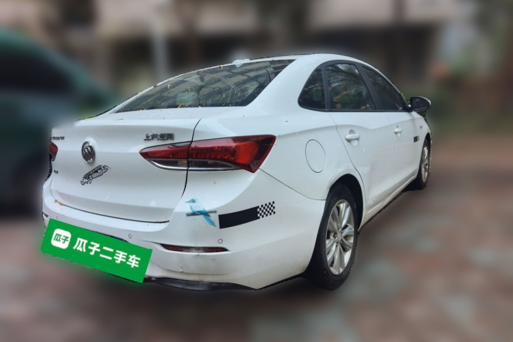 别克 英朗 2018款 15T 双离合精英型 国V车身外观7