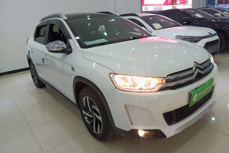 雪铁龙C3-XR 2015款 1.6THP 自动旗舰型车身外观3