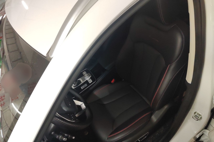 北京汽车 北京X7 2020款 1.5TD DCT致尚版中控内饰19