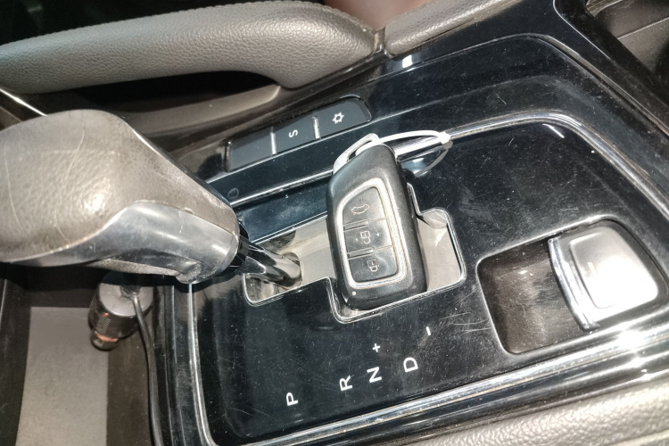 东风风神AX7 2018款 经典 1.6T 自动豪华型中控内饰7001