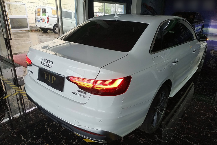 奥迪A4L 2022款 40 TFSI 时尚动感型车身外观6005