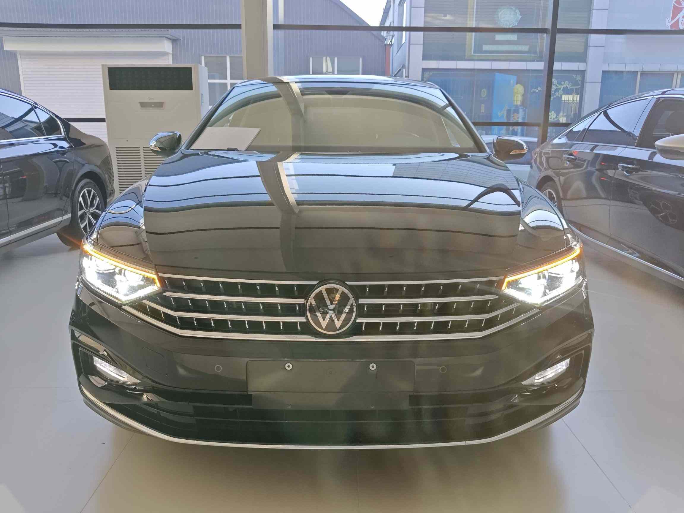 大众 迈腾 2025款 众享款 330TSI DSG豪华型(2)