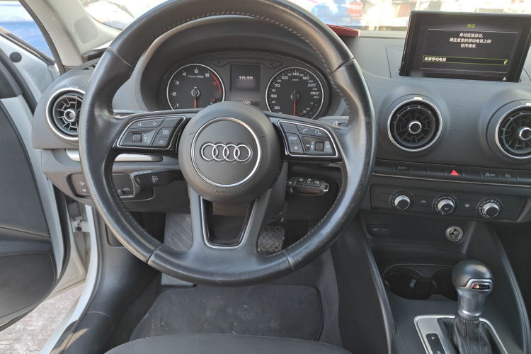 奥迪A3 2020款 Limousine 35 TFSI 进取型 国VI中控内饰13