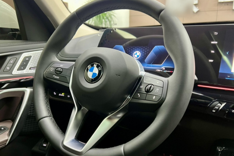 宝马X1 2024款 sDrive25Li X设计套装中控内饰7001