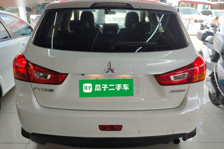 三菱 劲炫ASX 2018款 2.0L CVT两驱尊享版车身外观6004