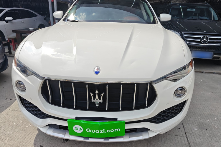 玛莎拉蒂 Levante 2016款 3.0T 标准型车身外观6001