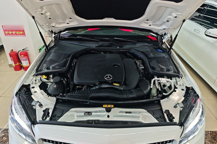 奔驰C级 2020款 C 200 L 时尚型运动版机舱底盘24