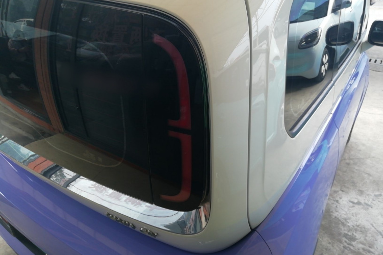 宝骏KiWi EV 2023款 大疆版 三元锂车身外观6006