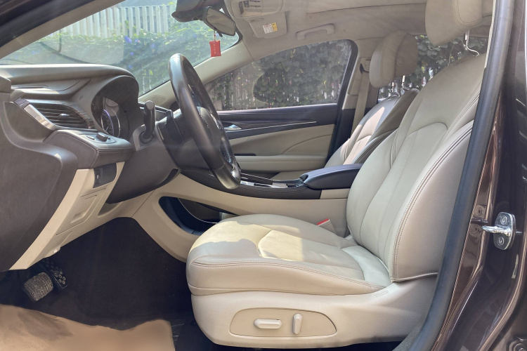 别克 君越 2016款 改款 20T 领先型局部细节19