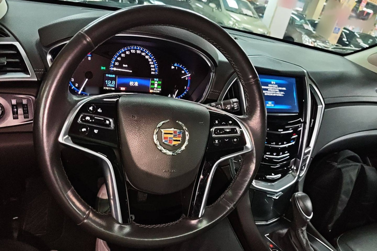 凯迪拉克SRX 2015款 3.0L 舒适型中控内饰7002
