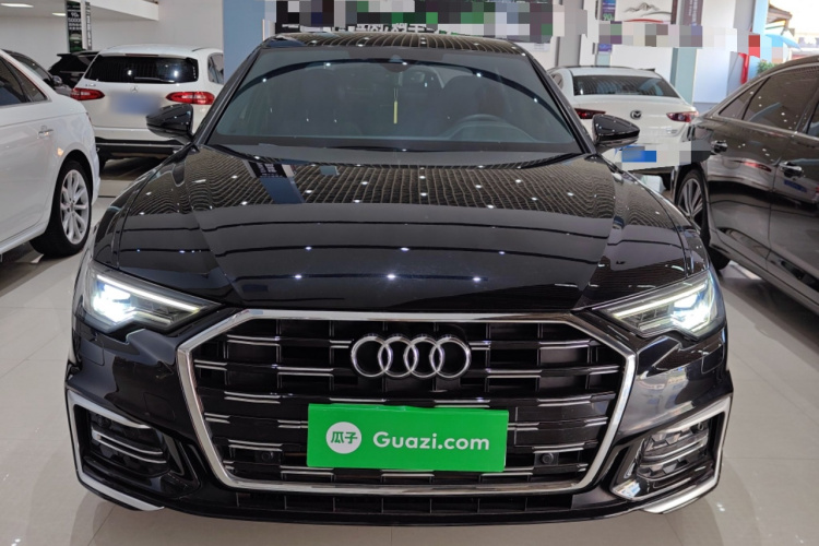 奥迪A6L 2023款 40 TFSI 豪华动感型车身外观2