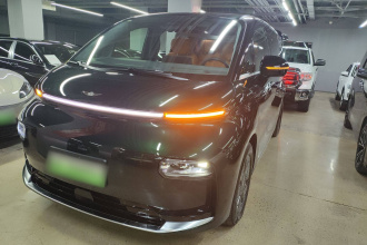 吉利银河 翼真L380 2024款 140度 6座 四驱Ultra