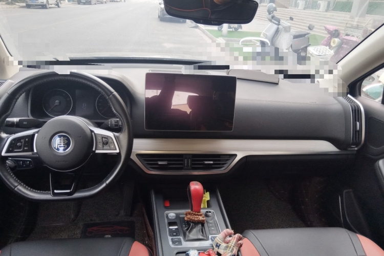 比亚迪 唐 2018款 2.0T 自动智联尊贵型 5座 国V中控内饰12