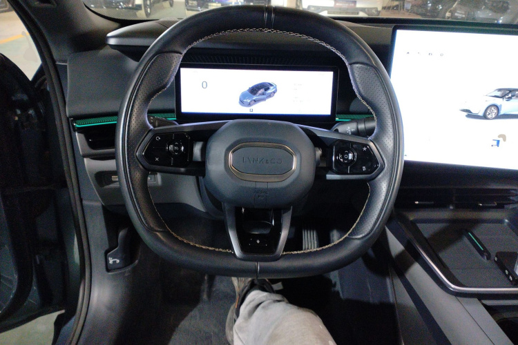 领克07 2024款 EM-P 126长续航 Ultra中控内饰13