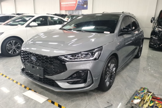 福特 福克斯 2022款 两厢 EcoBoost 180 自动ST Line