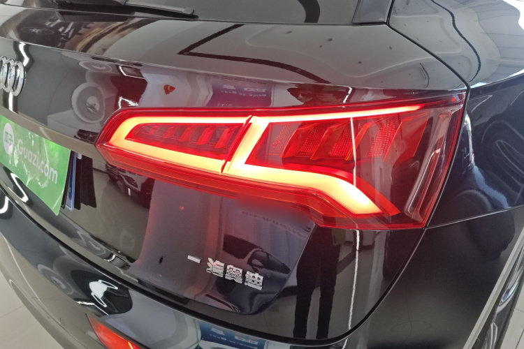 奥迪Q5L 2020款 改款 40 TFSI 荣享时尚型车身外观9