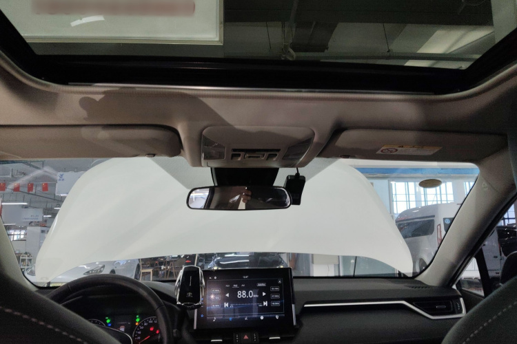 丰田 威兰达 2022款 2.0L CVT四驱豪华PLUS版中控内饰22