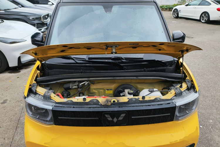 五菱汽车 宏光MINIEV 2022款 马卡龙时尚款 磷酸铁锂机舱底盘24