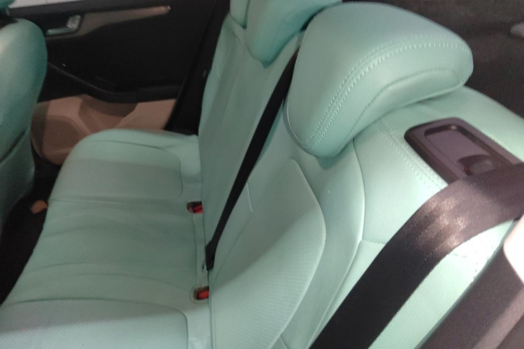 福特 福克斯 2021款 三厢 EcoBoost 180 自动锋潮型中控内饰21