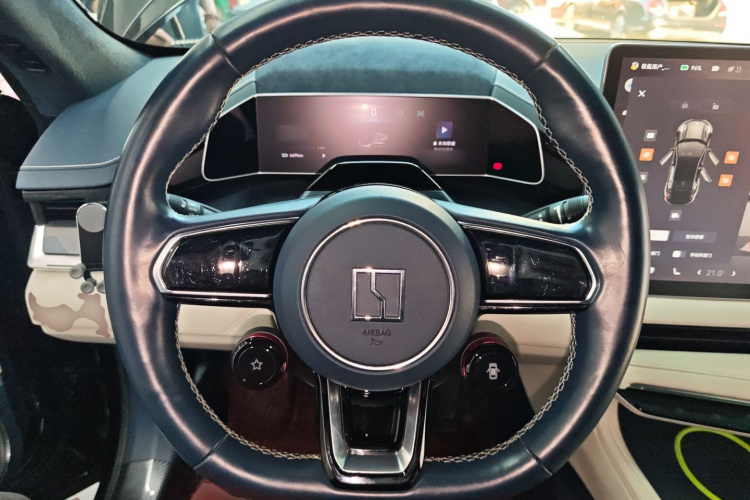 极氪001 2022款 超长续航双电机 YOU版局部细节13