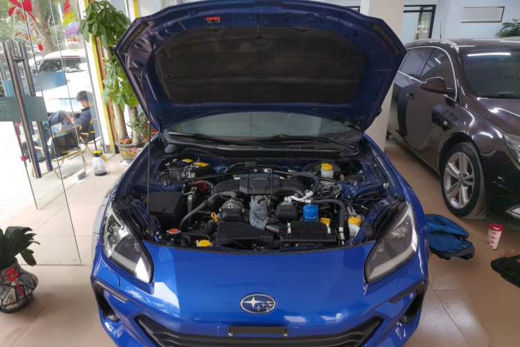 斯巴鲁BRZ 2023款 2.4L 手动10周年纪念版机舱底盘24
