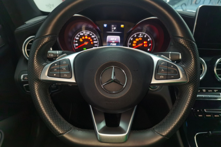 奔驰C级(进口) 2018款 C 200 轿跑车中控内饰13