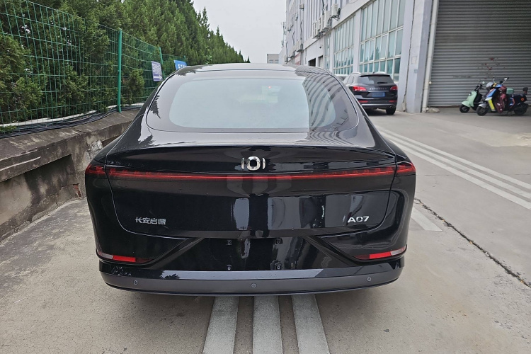 长安启源A07 2025款 蓝鲸增程版 140精英型车身外观6007