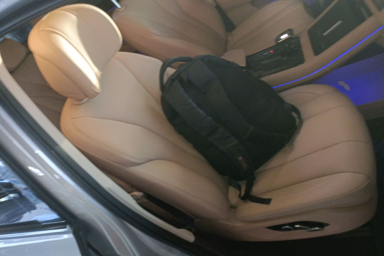 鸿蒙智行 问界M7 2024款 1.5T 智驾后驱Pro版 5座局部细节41