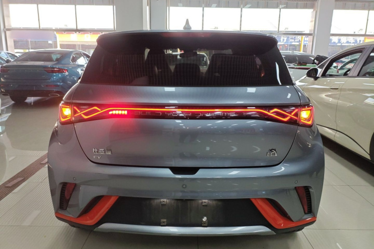 比亚迪 海豚 2021款 405km 时尚版车身外观6