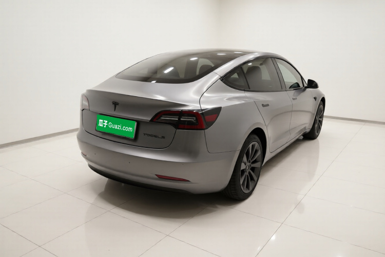 特斯拉 Model 3 2022款 后轮驱动版车身外观7