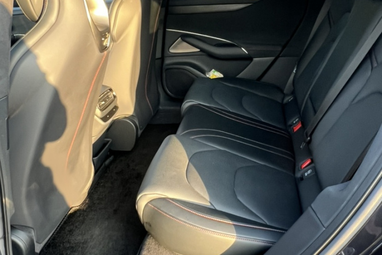 小米汽车 小米SU7 2024款 四驱超长续航高阶智驾Max版车身外观6004