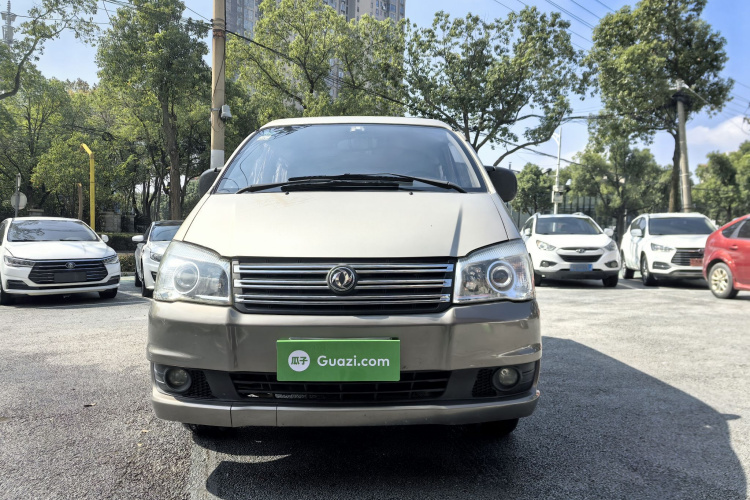 东风风行 菱智 2016款 M3 1.6L 7座豪华型 国IV车身外观6002