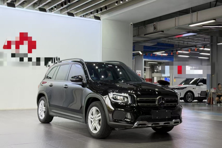 奔驰GLB 2021款 GLB 200 动感型车身外观6008