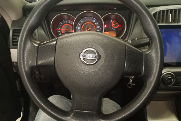 日产 轩逸 2016款 经典 1.6XE 手动领先版局部细节13