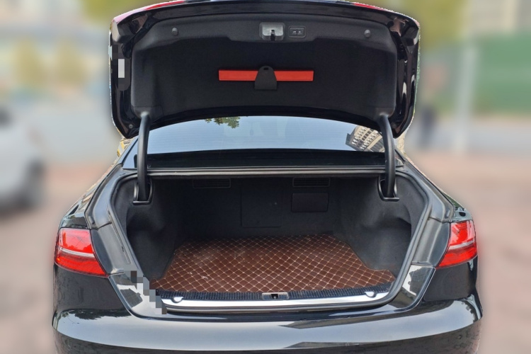 奥迪A8 2016款 A8L 45 TFSI quattro舒适型局部细节23