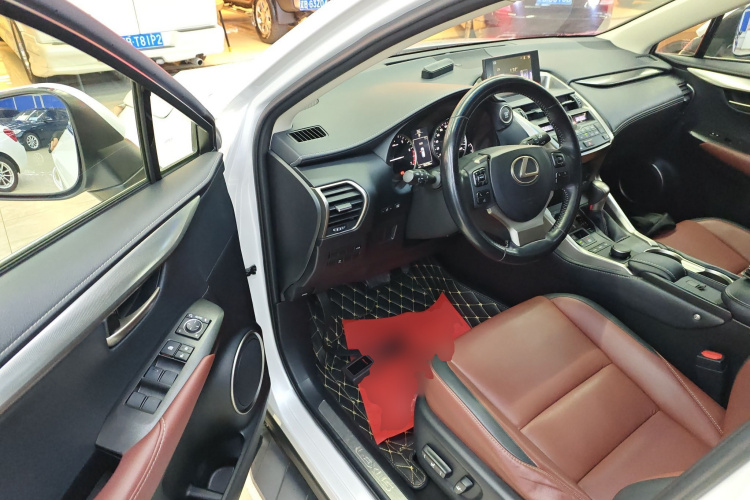 雷克萨斯NX 2016款 200 全驱 锋尚版中控内饰20