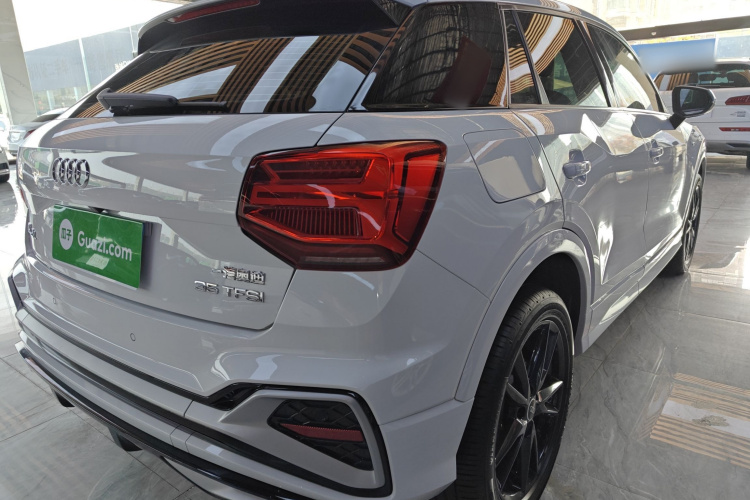 奥迪Q2L 2024款 35TFSI 进取动感型车身外观7