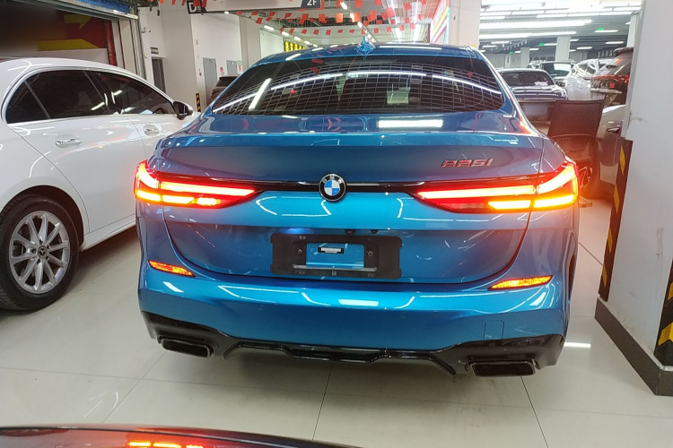 宝马2系(进口) 2021款 225i 四门轿跑车 M运动套装车身外观6