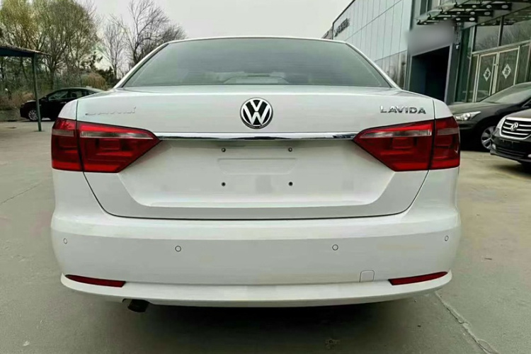 大众 朗逸 2013款 改款经典 1.6L 自动舒适版车身外观6005