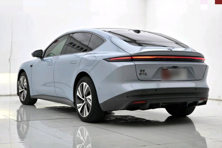 蔚来ET5 2022款 75kWh车身外观6004