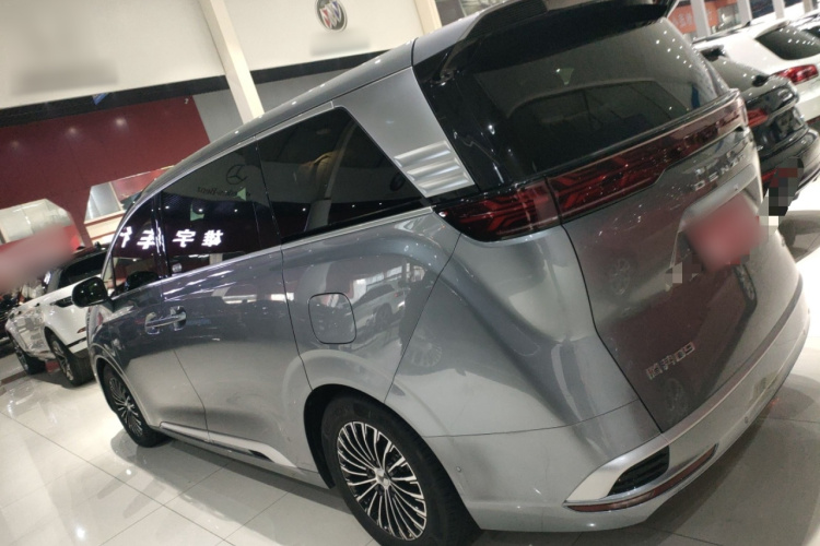 腾势D9 2022款 DM-i 970 四驱旗舰型车身外观4